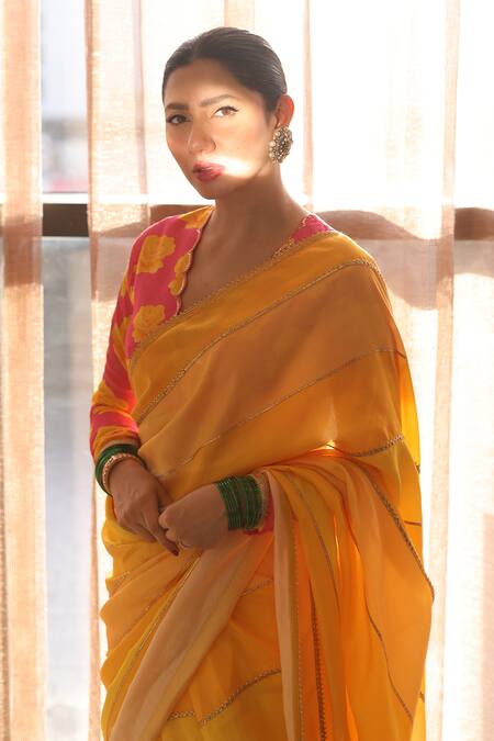 Masaba Yellow Raw Silk Digital Print Gulaab Saree With Unstitched Blouse Piece at Aza Fashions Masaba_Yellow Raw Silk Digital Print Gulaab Saree With Unstitched Blouse Piece_at_Aza_Fashions