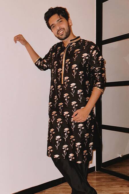 Buy_Masaba_Black Raw Silk Periwinkle Foil Print Kurta