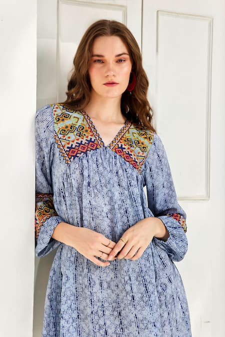 Bhanuni By Jyoti_Blue Viscose Embroidery V-neck Linne Tunic Dress _at_Aza_Fashions