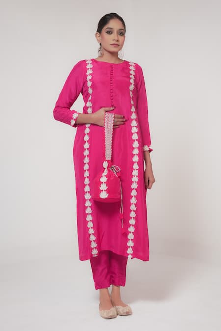 Wazir C_Pink Silk, Organza Embroidery Round Floret Kashmiri Tilla And Zari Kurta Pant Set _Online_at_Aza_Fashions