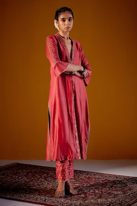 Buy_Vashisht Guru Dutt_Orange Handloom Chanderi Printed Floral V Neck Woven Block Kurta Pant Set _Online_at_Aza_Fashions