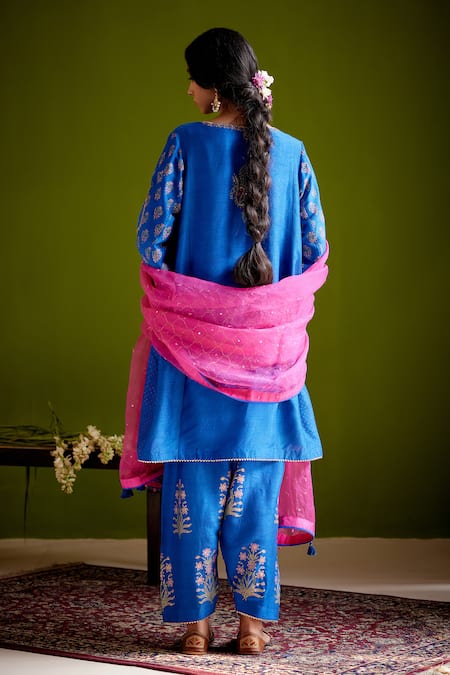 Vashisht Guru Dutt Embroidered Panelled Kurta Salwar Set 