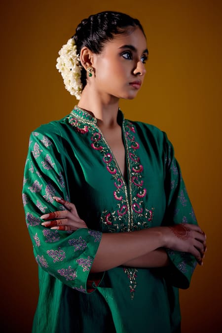 Shop_Vashisht Guru Dutt_Green Handloom Chanderi Printed Floral Embroidered Tunic And Pant Set  _Online_at_Aza_Fashions