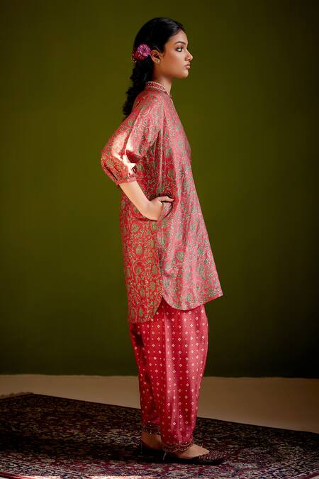 Buy_Vashisht Guru Dutt_Orange Dupion Silk Printed Floral Notched Embroidered Kurta Salwar Set _Online_at_Aza_Fashions