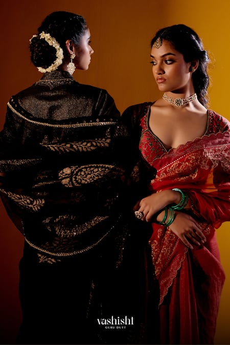 Buy_Vashisht Guru Dutt_Orange Organza, Silk, Tissue Block Print Scalloped Border Saree With Blouse 