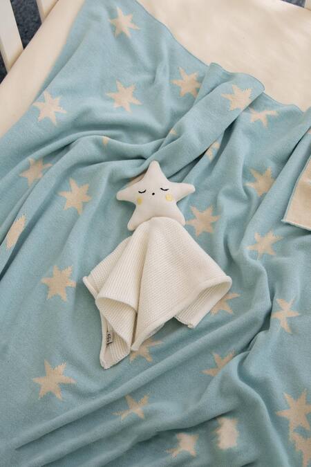 Buy Houmn Blue 100% Soft Cotton Knitted Star Pattern Puffy Baby Blanket And Toy Set Online at Aza Fashions Buy_Houmn_Blue 100% Soft Cotton Knitted Star Pattern Puffy Baby Blanket And Toy Set_Online_at_Aza_Fashions