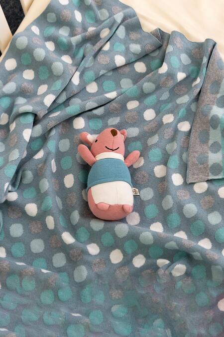 Buy Houmn Multi Color 100% Soft Cotton Knitted Little Lamby Baby Blanket And Toy Set Online at Aza Fashions Buy_Houmn_Multi Color 100% Soft Cotton Knitted Little Lamby Baby Blanket And Toy Set_Online_at_Aza_Fashions