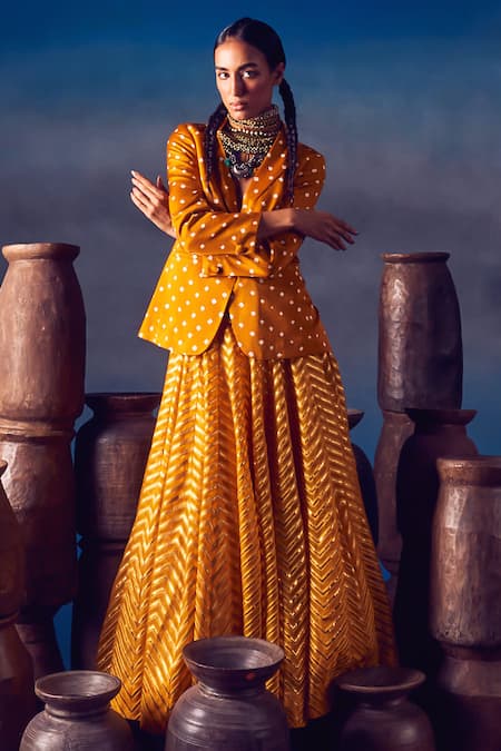 Shop 5elements Yellow Modal, Satin Aadrika Bandhani Pattern Blazer Online at Aza Fashions Shop_5elements_Yellow Modal, Satin Aadrika Bandhani Pattern Blazer _Online_at_Aza_Fashions