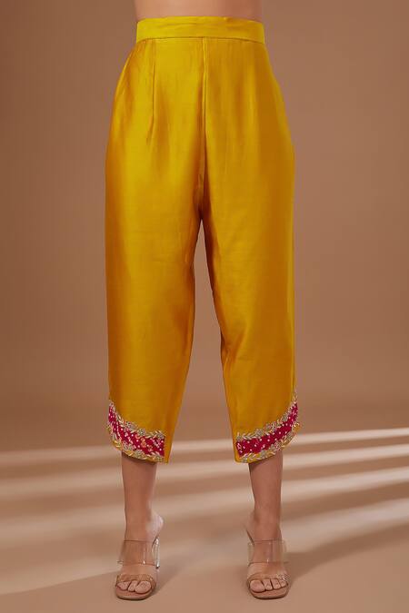 Baidehi_Yellow Chanderi Silk, Chiffon Embroidery, Zari V-neck Kurta Pant Set _Online_at_Aza_Fashions