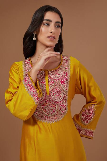 Buy_Baidehi_Yellow Chanderi Silk, Chiffon Embroidery, Zari V-neck Kurta Pant Set _Online_at_Aza_Fashions