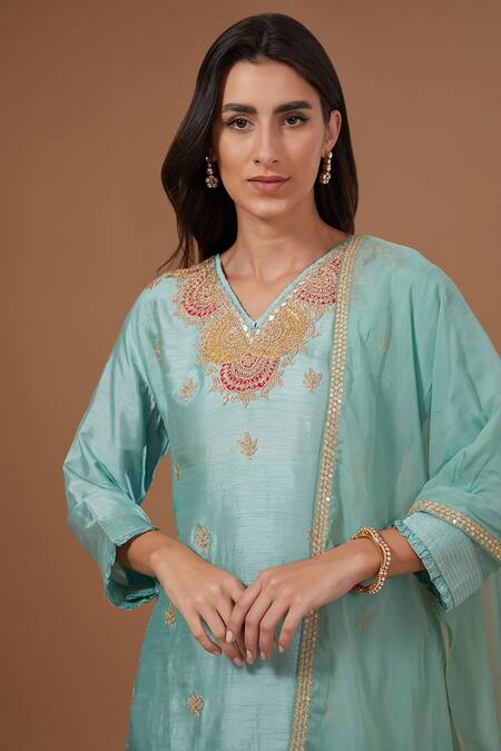 Buy BAIDEHI Green Chanderi Silk, Organza Embroidery V-neck Marodi Kurta Salwar Set Online at Aza Fashions Buy_BAIDEHI_Green Chanderi Silk, Organza Embroidery V-neck Marodi Kurta Salwar Set _Online_at_Aza_Fashions