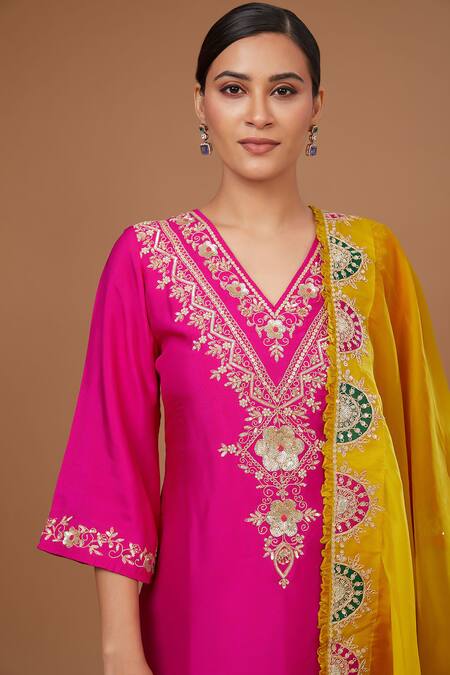 Baidehi Fuchsia Chanderi Silk, Organza Embroidery, Sequins V-neck Kurta Pant Set Online at Aza Fashions Baidehi_Fuchsia Chanderi Silk, Organza Embroidery, Sequins V-neck Kurta Pant Set _Online_at_Aza_Fashions