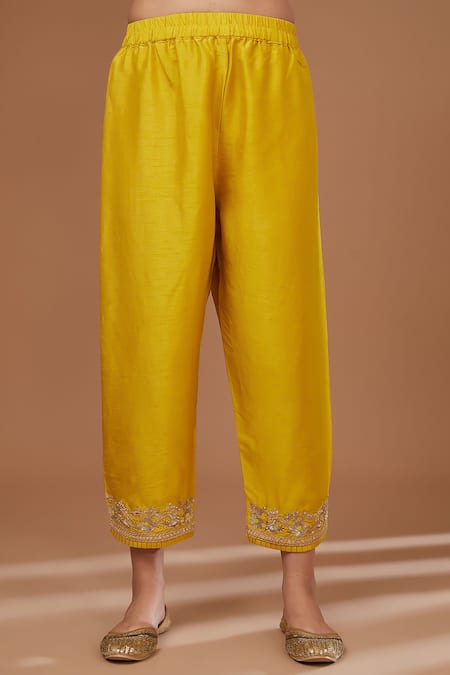 Buy Baidehi Fuchsia Chanderi Silk, Organza Embroidery, Sequins V-neck Kurta Pant Set Online at Aza Fashions Buy_Baidehi_Fuchsia Chanderi Silk, Organza Embroidery, Sequins V-neck Kurta Pant Set _Online_at_Aza_Fashions