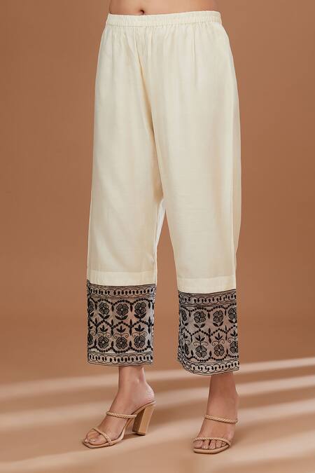 Buy_BAIDEHI_White Chanderi Silk, Organza Embroidery Round Neck A Line Thread Kurta Pant Set _Online_at_Aza_Fashions