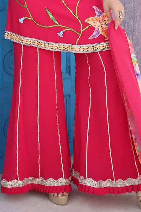 Seams Pret And Couture Pink Net Embroidery Floral Leaf Neck Seher Kurta Sharara Set at Aza Fashions Seams Pret And Couture_Pink Net Embroidery Floral Leaf Neck Seher Kurta Sharara Set _at_Aza_Fashions