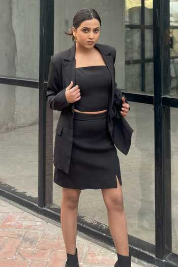 Buy_Detales_Black Banana Crepe Plain Lapel Collar Double Jacket Short Skirt Set