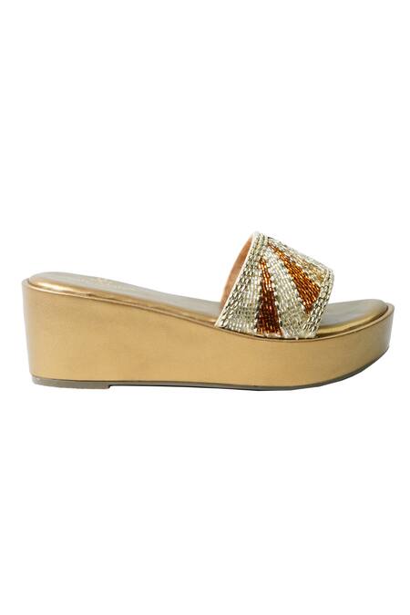 Buy Sole Mates by Palak Gold Cutdana Shine Handcrafted Wedges Online at Aza Fashions Buy_Sole Mates by Palak_Gold Cutdana Shine Handcrafted Wedges _Online_at_Aza_Fashions