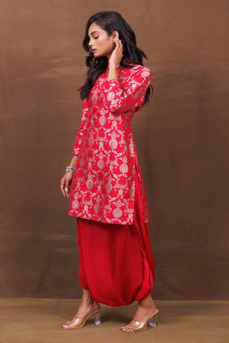 Shop_Vishwa By Pinki Sinha_Red Silk Mandarin Collar Floral Pattern Handwoven Kurta And Dhoti Pant Set _Online_at_Aza_Fashions