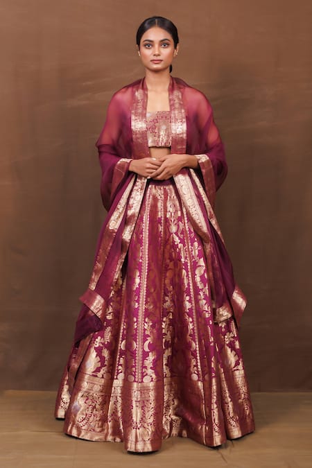 Pinki Sinha Floral Pattern Handwoven Lehenga Set 