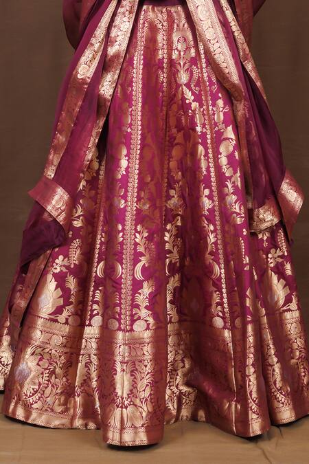 Buy Vishwa By Pinki Sinha Purple Brocade, Silk, Chiffon Metallic Floral Pattern Handwoven Lehenga Set Online at Aza Fashions Buy_Vishwa By Pinki Sinha_Purple Brocade, Silk, Chiffon Metallic Floral Pattern Handwoven Lehenga Set _Online_at_Aza_Fashions