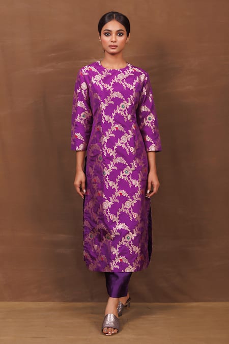 Pinki Sinha Banarasi Silk Kurta With Pant 