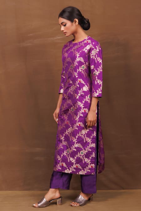 Buy Vishwa By Pinki Sinha Purple Silk, Brocade Embroidery Round Neck Banarasi Kurta With Pant Online at Aza Fashions Buy_Vishwa By Pinki Sinha_Purple Silk, Brocade Embroidery Round Neck Banarasi Kurta With Pant _Online_at_Aza_Fashions