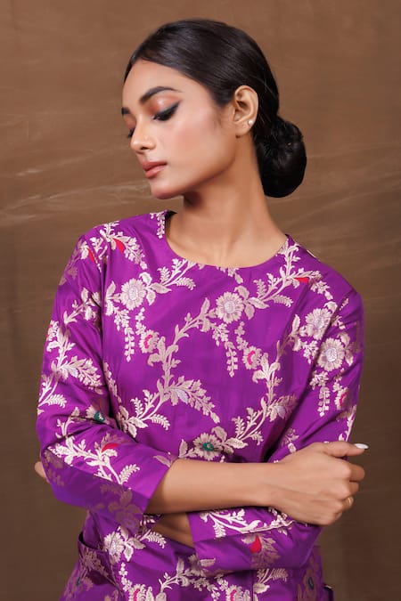 Shop Vishwa By Pinki Sinha Purple Silk, Brocade Embroidery Round Neck Banarasi Kurta With Pant Online at Aza Fashions Shop_Vishwa By Pinki Sinha_Purple Silk, Brocade Embroidery Round Neck Banarasi Kurta With Pant _Online_at_Aza_Fashions