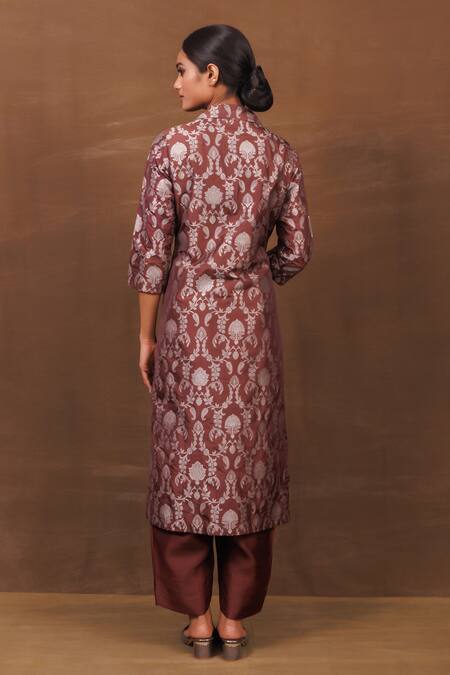 Shop Vishwa By Pinki Sinha Brown Silk Collared Banarasi Long Coat With Pant at Aza Fashions Shop_Vishwa By Pinki Sinha_Brown Silk Collared Banarasi Long Coat With Pant_at_Aza_Fashions