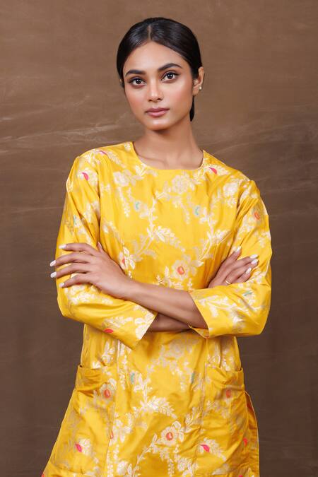 Shop_Vishwa By Pinki Sinha_Yellow Silk Embroidery Round Neck Handwoven Floral Vine Pattern Kurta And Pant Set_Online_at_Aza_Fashions
