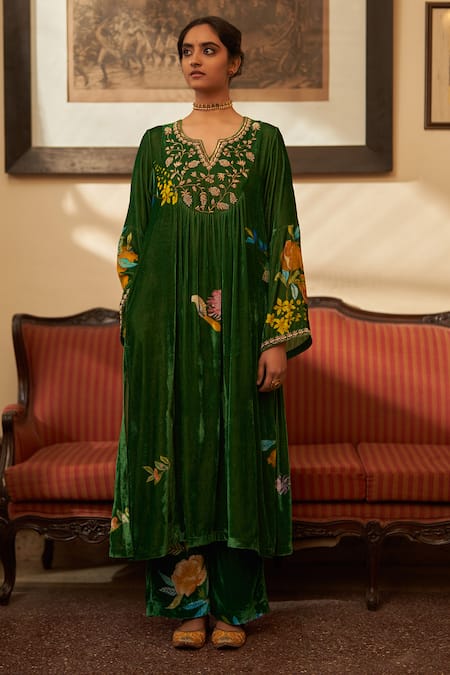 Buy_Label Earthen_Green Silk, Velvet Zari, Embroidery Round Rani Bahar Printed Kurta And Pant Set _Online_at_Aza_Fashions