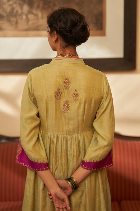 Label Earthen_Green Tissue, Silk Embroidery, Sequins, Zari V-neck Rani Floral Anarkali Set _at_Aza_Fashions