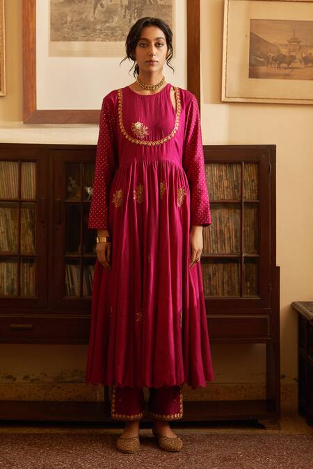 Label Earthen_Magenta Chanderi, Silk Zari, Sequins, Sunari Dhaari Anarkali And Pant Set _Online_at_Aza_Fashions