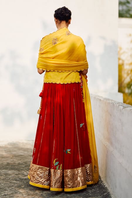 Label Earthen Red Silk, Velvet Embroidery, Zari V-neck Champa Floral Print Lehenga Set Online at Aza Fashions Label Earthen_Red Silk, Velvet Embroidery, Zari V-neck Champa Floral Print Lehenga Set _Online_at_Aza_Fashions