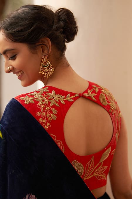 Label Earthen_Blue Silk, Velvet Zari, Sequins Round Neck Syahi Floral Print Saree And Blouse Set _at_Aza_Fashions