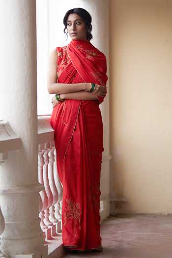 Label Earthen Red Chanderi Silk Sequins, Zari Round Surkh Sitara Zardozi Embroidered Blouse Online at Aza Fashions Label Earthen_Red Chanderi Silk Sequins, Zari Round Surkh Sitara Zardozi Embroidered Blouse _Online_at_Aza_Fashions