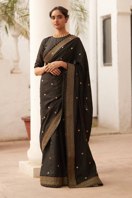Label Earthen Black Silk, Chanderi Zari, Sequins, Rani Kairi Floral Pattern Saree And Blouse Set at Aza Fashions Label Earthen_Black Silk, Chanderi Zari, Sequins, Rani Kairi Floral Pattern Saree And Blouse Set _at_Aza_Fashions