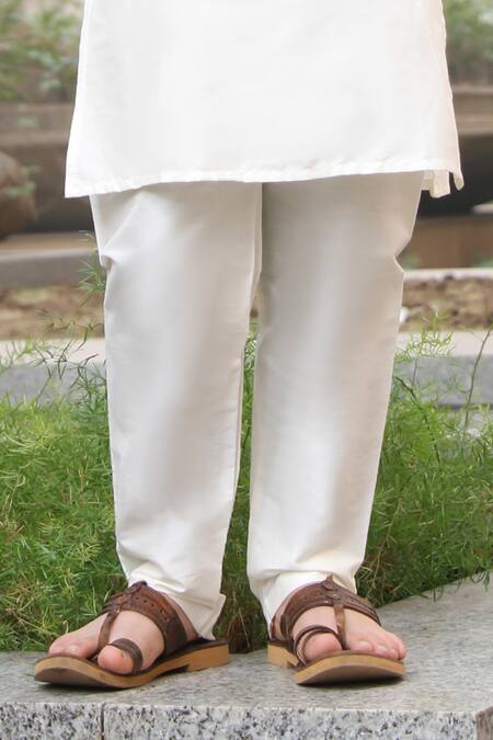 Taber Tikri Green Silk, Cotton Embroidery, Sequins Floral Dori Bundi Set Online at Aza Fashions Taber Tikri_Green Silk, Cotton Embroidery, Sequins Floral Dori Bundi Set _Online_at_Aza_Fashions