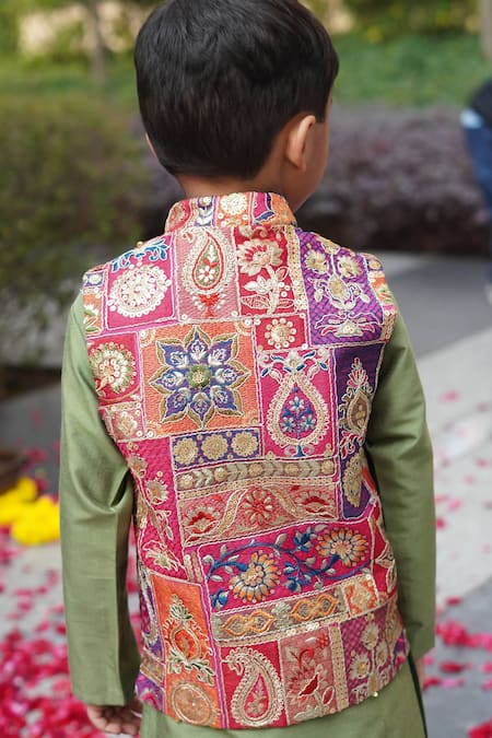 Taber Tikri Floral Tile Embroidered Bundi Set 