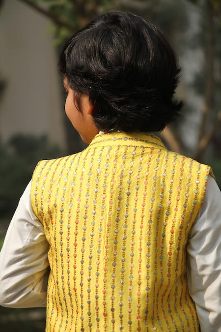 Buy_Taber Tikri_Yellow Cotton, Silk Embroidery, Sequins Floral Striped Bundi Set _Online_at_Aza_Fashions