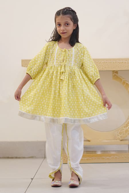 Taber Tikri Bandhani Print Kurta & Dhoti Pant Set 