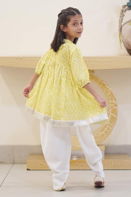 Taber Tikri Bandhani Print Kurta & Dhoti Pant Set 