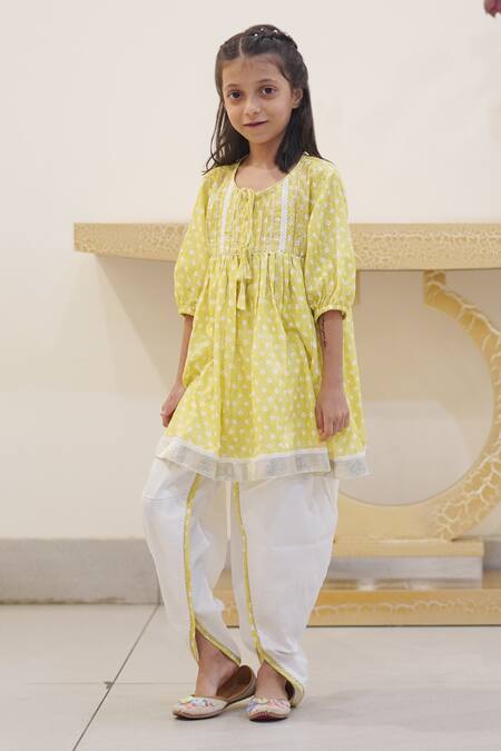 Shop_Taber Tikri_Green Cotton Bandhani Print Kurta And Dhoti Pant Set _Online_at_Aza_Fashions