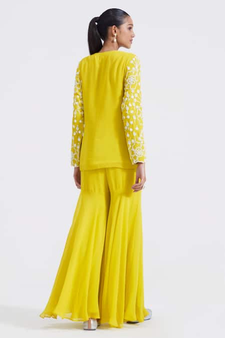 Basanti - Kapde Aur Koffee Hand Embroidered Jacket Kurta With Gharara 