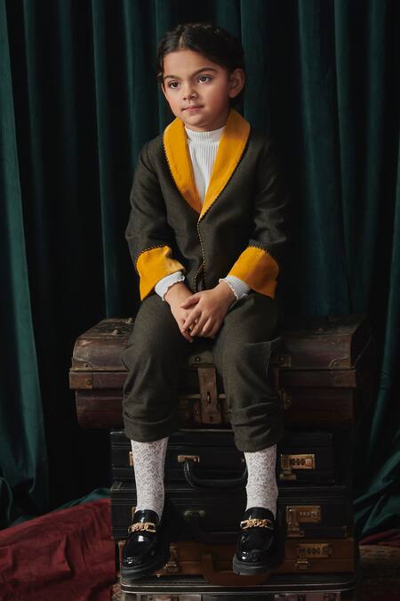 Buy_Jasmine And Alaia_Grey Oxford Fabric Solid Alex Jacket With Harem Pant