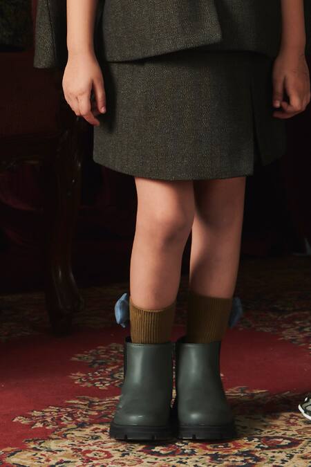 Buy_Jasmine And Alaia_Grey Oxford Fabric Textured Kat Cape With Skirt_Online_at_Aza_Fashions