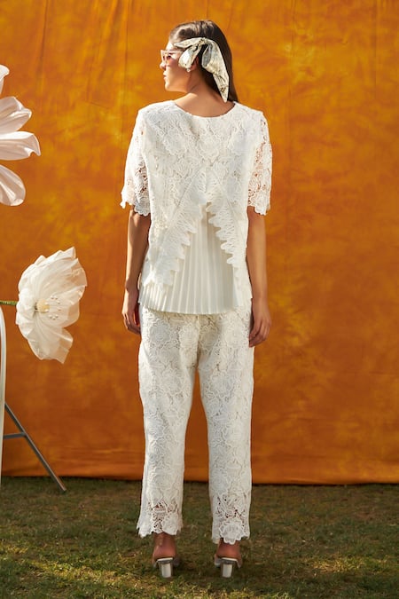 Tasuvure Myra Mesh Cross-Back Top With Pant 