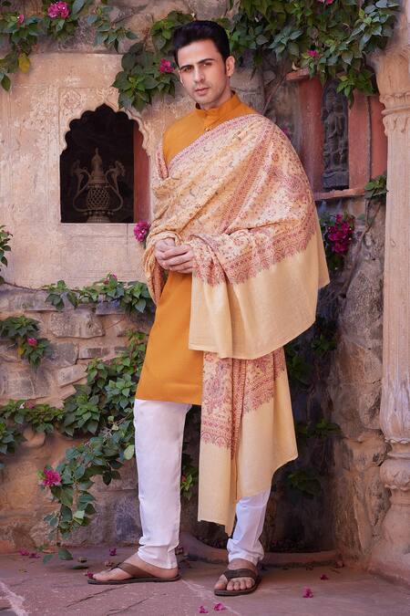 Shop Toosh Kashmir Beige Embroidery Sozni Jamawar Pashmina Shawl at Aza Fashions Shop_Toosh Kashmir_Beige Embroidery Sozni Jamawar Pashmina Shawl_at_Aza_Fashions