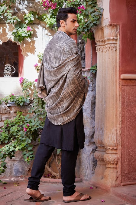 Toosh Kashmir Ekat Sozni Embroidered Botidar Pashmina Shawl 