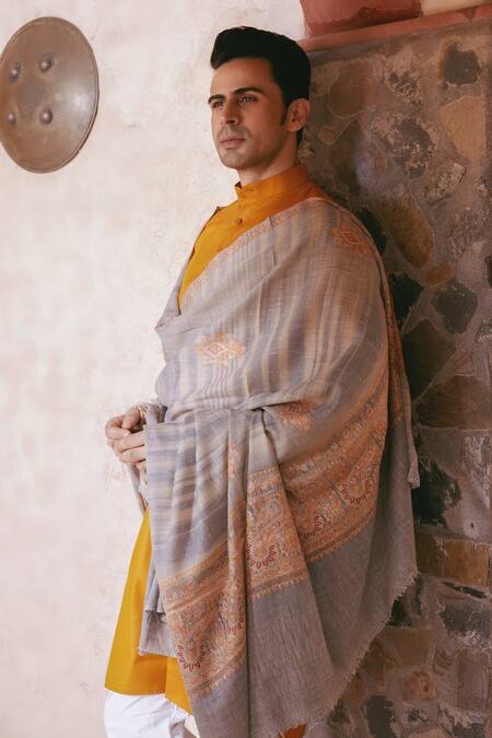 Toosh Kashmir Grey Embroidery Sozni Dordar Botidar Pashmina Dushala Online at Aza Fashions Toosh Kashmir_Grey Embroidery Sozni Dordar Botidar Pashmina Dushala_Online_at_Aza_Fashions