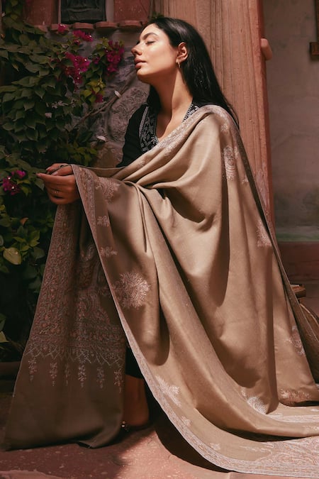 Buy_Toosh Kashmir_Beige Embroidery Sozni Flower Mandala Pashmina Shawl_Online_at_Aza_Fashions